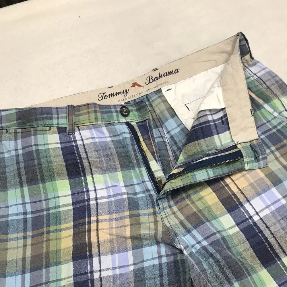 TOMMY BAHAMA Linen Blend Shorts Men 35-36 Turquoise Green Blue Plaid Beach
